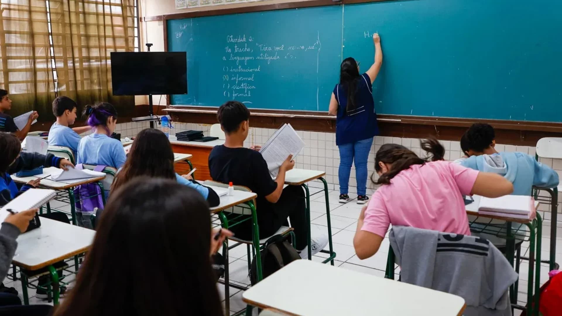 PSS SEED PR 2026: edital é publicado com 4 mil vagas para professores